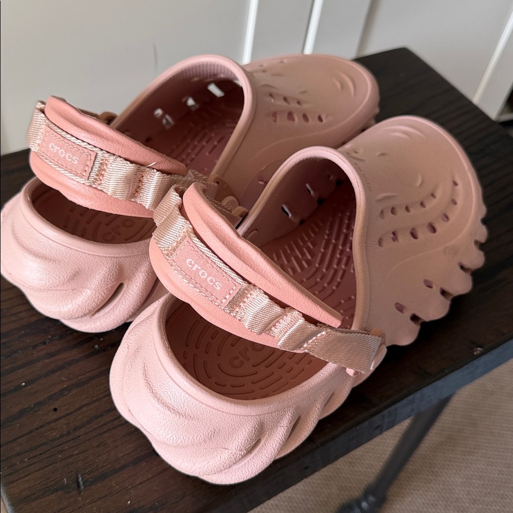 Pink Crocs - Picture 3 of 4